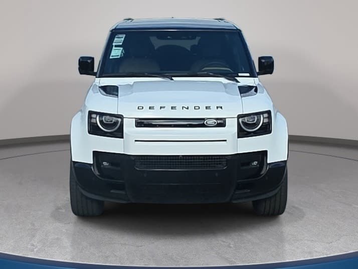 New 2026 Land Rover Defender 130 X-Dynamic SE AWD/4WD image 2