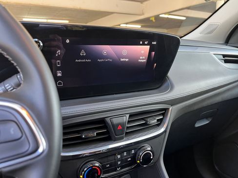 Used 2025 Buick Encore GX Preferred image 21