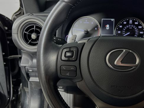 Used 2022 Lexus IS 300 image 19