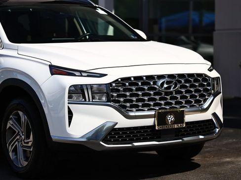 Used 2023 Hyundai Santa Fe SEL w/ Premium Package AWD/4WD image 2