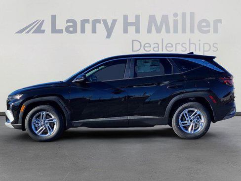 New 2026 Hyundai Tucson SE image 4