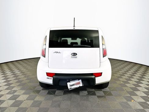 Used 2010 Kia Soul + FWD image 9