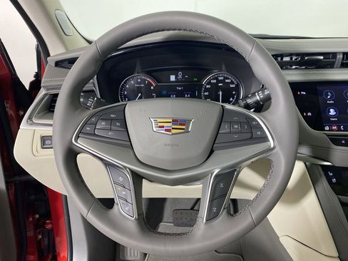 New 2025 Cadillac XT5 Premium Luxury image 11