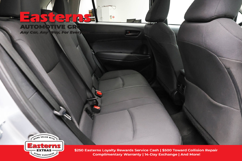 Used 2025 Toyota Corolla Cross LE FWD image 24