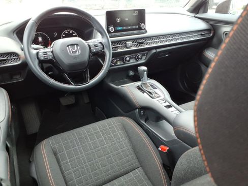 Used 2025 Honda HR-V Sport image 26