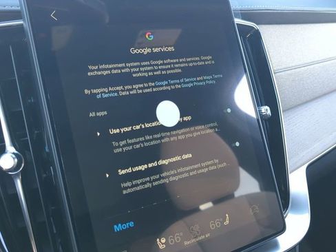 New 2026 Volvo XC90 B6 Plus w/ Protection Package Premier image 21