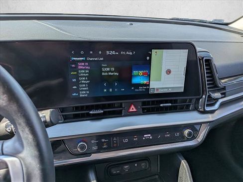 Used 2025 Kia Sportage EX FWD image 13