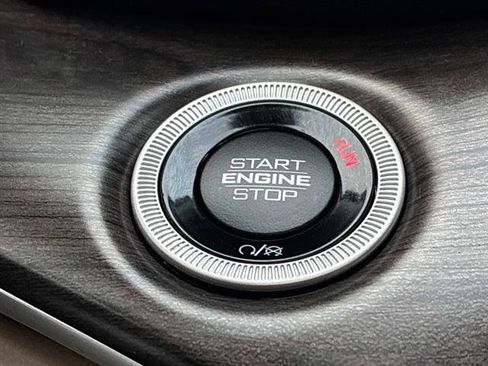 Certified 2023 Jeep Grand Cherokee Limited image 25