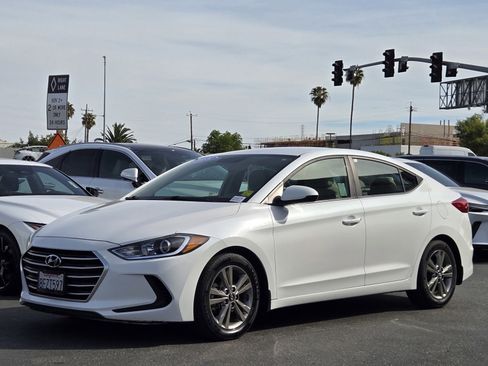 Used 2018 Hyundai Elantra SEL image 8