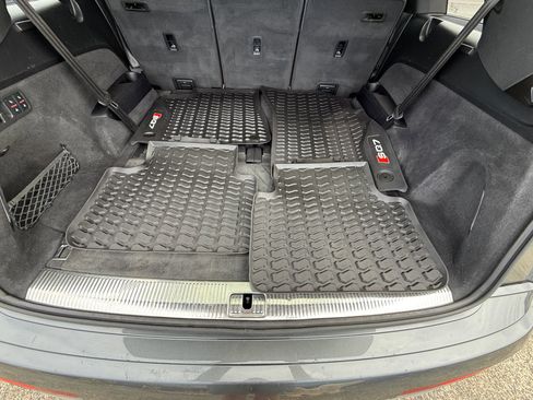 Used 2022 Audi SQ7 Prestige w/ Prestige Package image 49