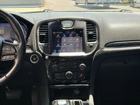 Used 2020 Chrysler 300 S RWD image 11