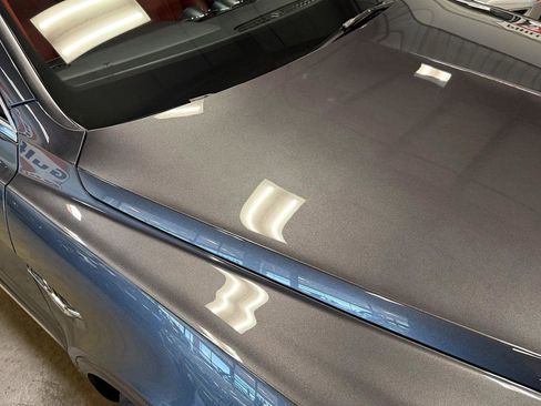 Used 2018 Bentley Bentayga image 28