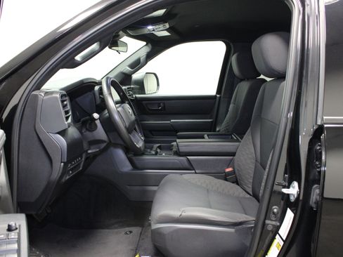 Used 2025 Toyota Tundra SR AWD/4WD image 15