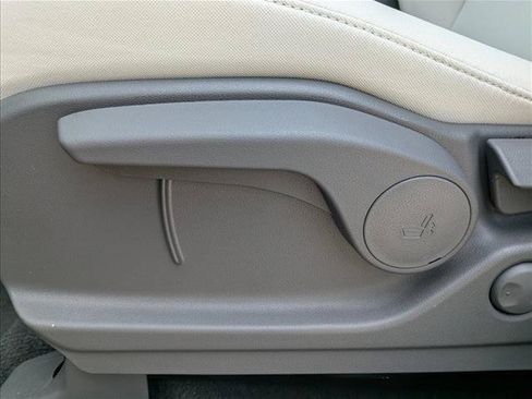 New 2026 Hyundai Santa Fe SE FWD image 11