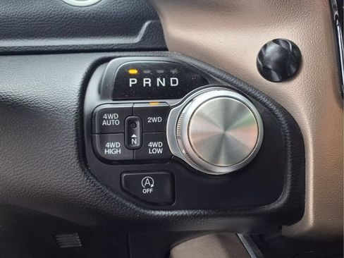 Used 2019 RAM 1500 Laramie AWD/4WD image 19