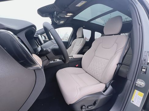 New 2026 Volvo XC60 B5 Plus w/ Protection Package Premier image 13