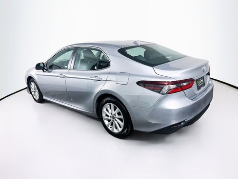 Used 2024 Toyota Camry LE image 5
