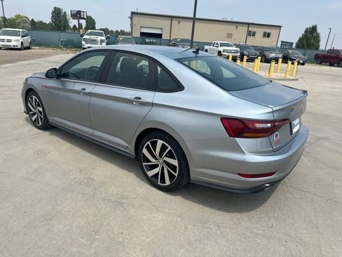 Used 2019 Volkswagen Jetta GLI FWD image 32