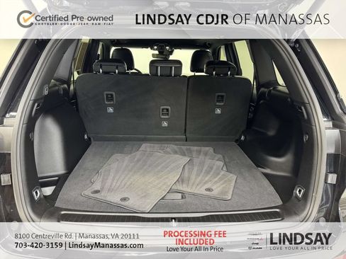 Certified 2025 Jeep Grand Cherokee Altitude AWD/4WD image 17