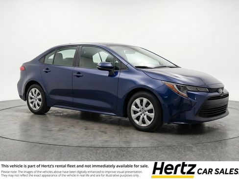 Used 2025 Toyota Corolla LE FWD image 1