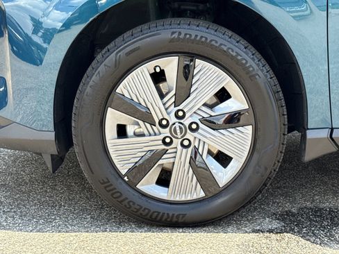 Certified 2025 Nissan Murano SL w/ Cargo Package AWD/4WD image 35