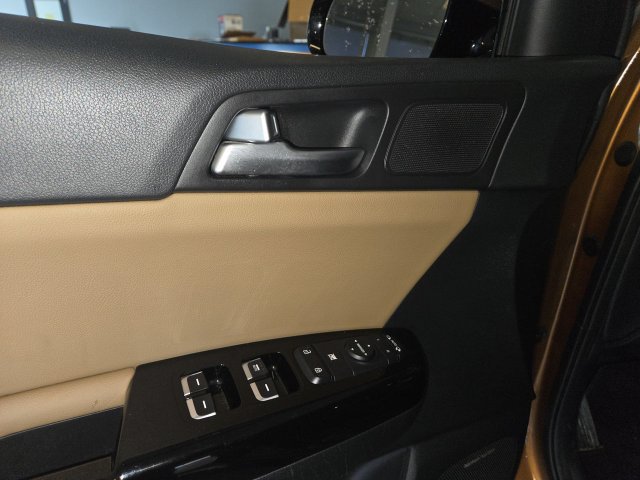 Used 2020 Kia Sportage SX FWD image 13
