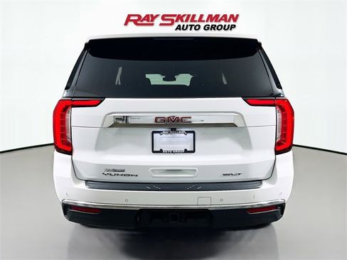 Used 2024 GMC Yukon XL SLT image 6
