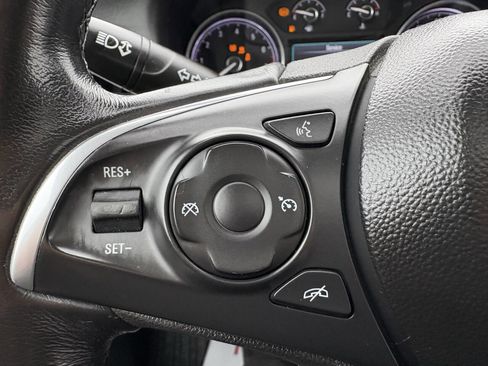 Used 2019 Buick Enclave Essence image 28