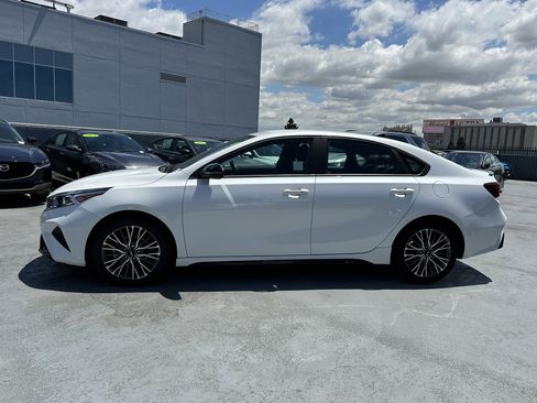 Used 2023 Kia Forte GT-Line FWD image 3