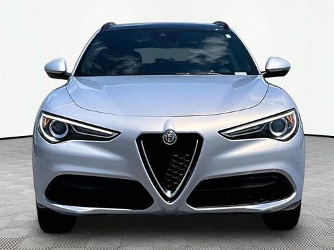 Used 2022 Alfa Romeo Stelvio Ti AWD/4WD image 2