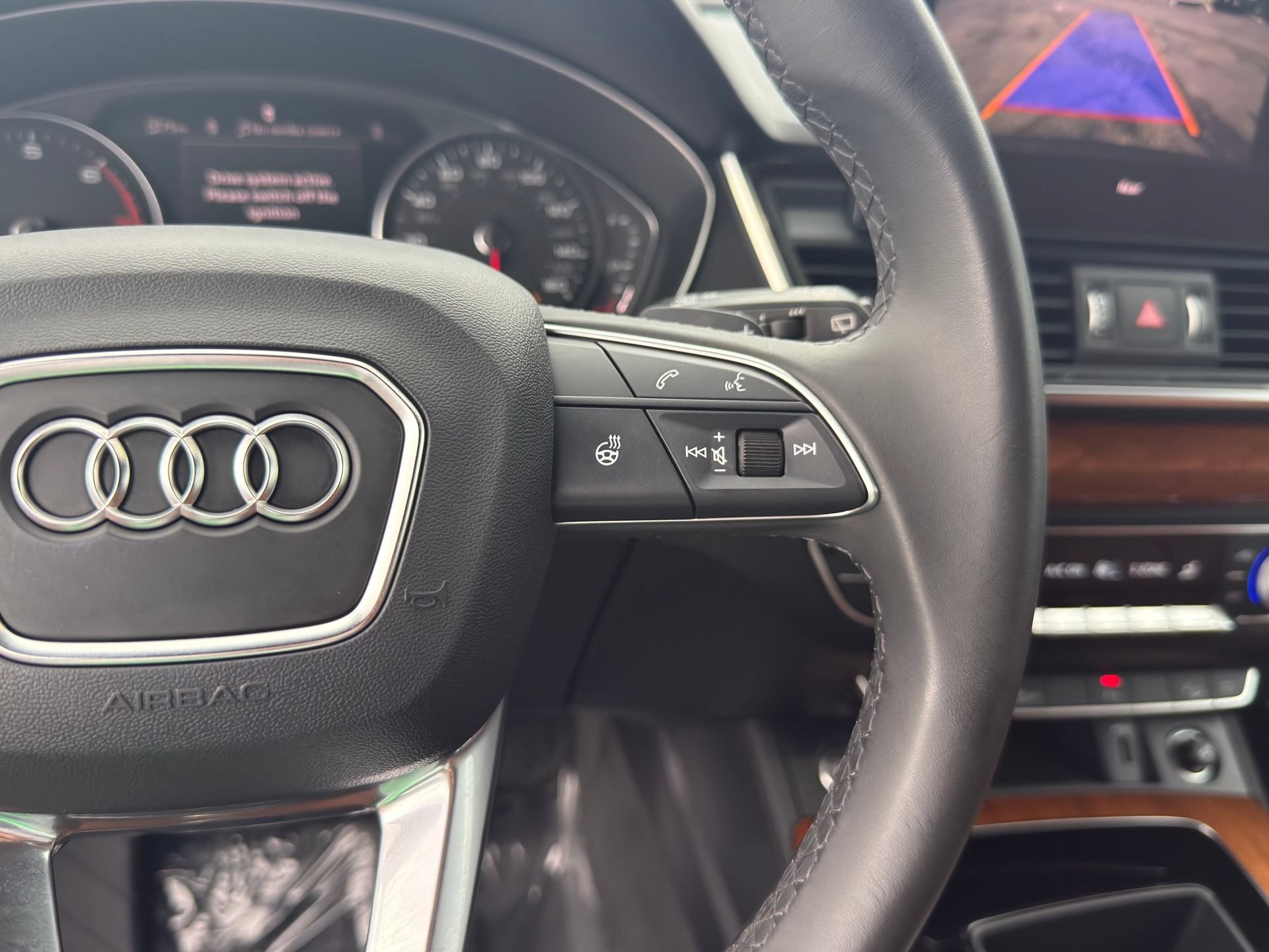 Used 2023 Audi Q5 2.0T Premium w/ Convenience Package AWD/4WD image 18
