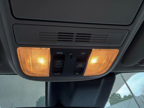 Used 2019 Honda Odyssey EX-L image 35