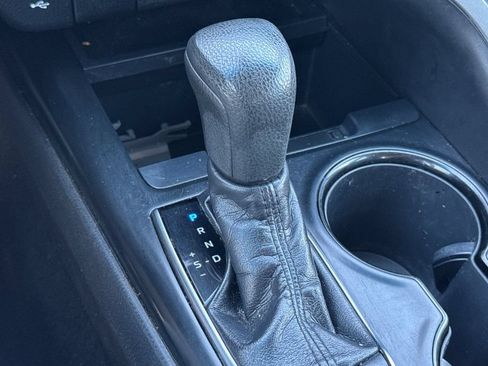 Used 2019 Toyota Camry LE FWD image 20