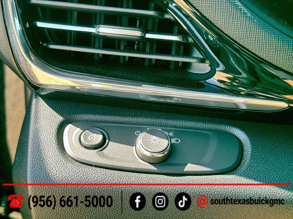 Used 2026 Buick Envista Sport Touring w/ Convenience I Package FWD image 19