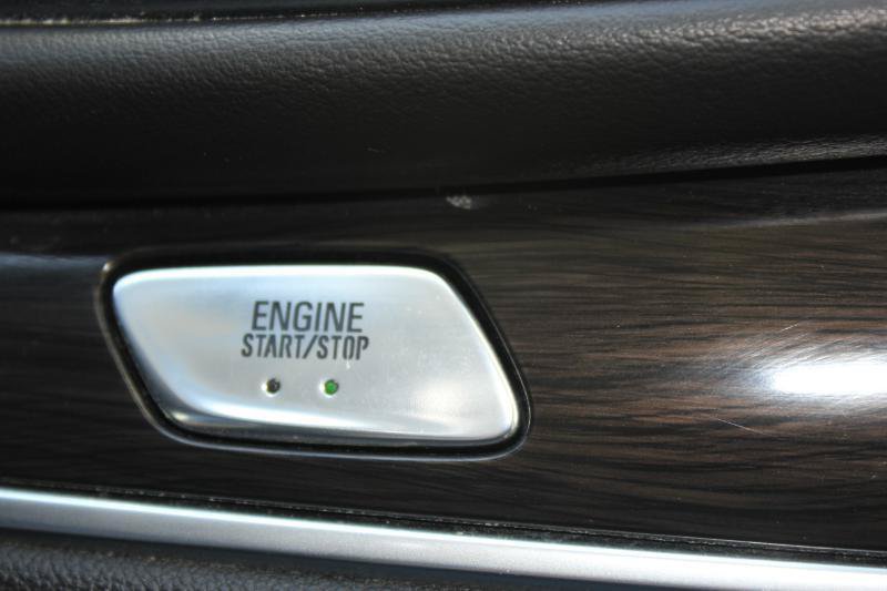Used 2023 Buick Enclave Essence w/ Sound and Sites Package AWD/4WD image 35