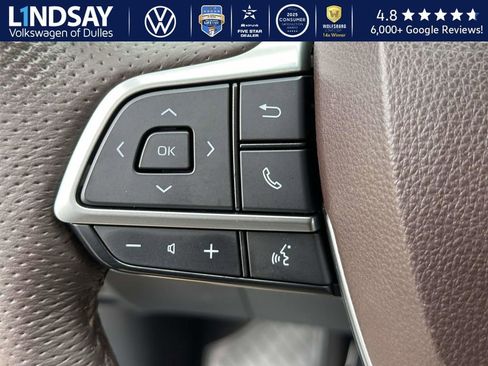 Used 2021 Toyota Sienna Platinum image 21