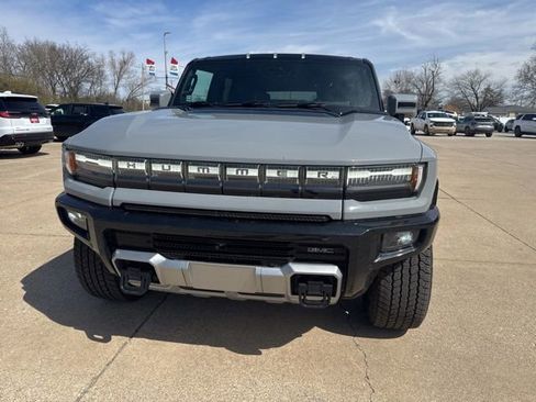 Used 2024 GMC Hummer EV 3X image 9
