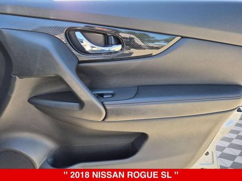 Used 2018 Nissan Rogue SL w/ Premium Package AWD/4WD image 37