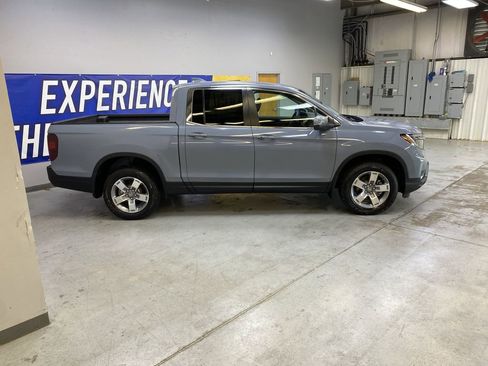 Used 2025 Honda Ridgeline RTL image 8