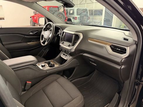 Used 2023 GMC Acadia SLE w/ Driver Convenience Package AWD/4WD image 36