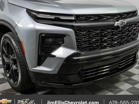 Certified 2024 Chevrolet Traverse RS FWD image 39