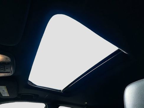 Used 2016 Jeep Grand Cherokee Limited image 23