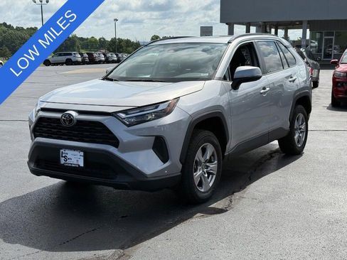 Used 2023 Toyota RAV4 XLE image 9