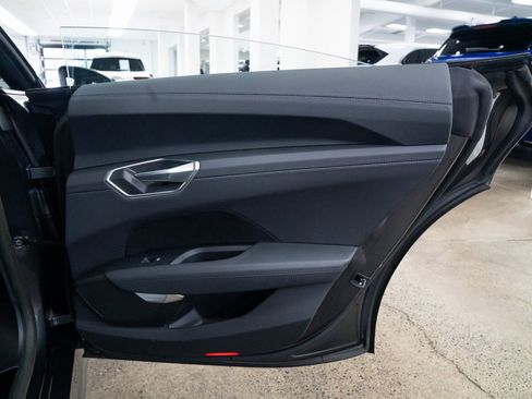 Used 2023 Audi e-tron GT Premium Plus image 21