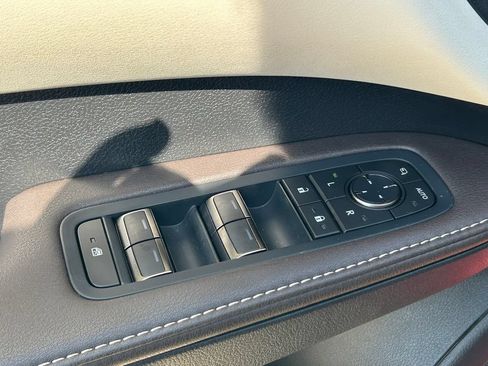 Used 2023 Lexus RX 350h w/ Accessory Package (2T) AWD/4WD image 18