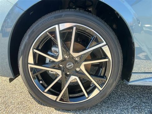 New 2025 Nissan Sentra SR w/ SR Premium Package image 27