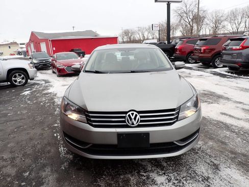 Used 2013 Volkswagen Passat 2.5 SE image 2