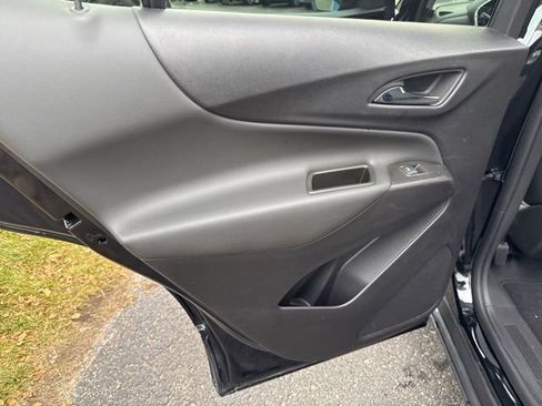 Certified 2023 Chevrolet Equinox LT w/ Driver Convenience Package image 18