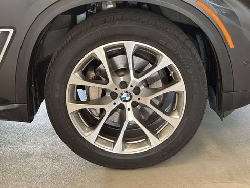 Used 2023 BMW X5 xDrive40i w/ Premium Package AWD/4WD image 9