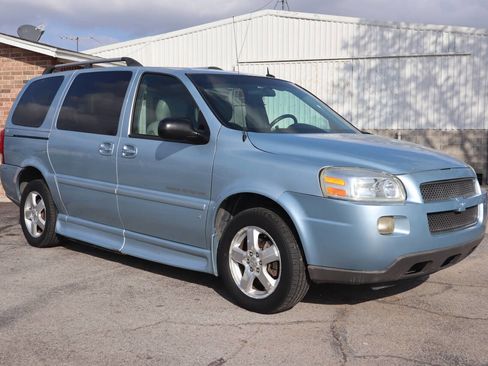 Used 2007 Chevrolet Uplander LT w/ Safe And Secure Package image 2